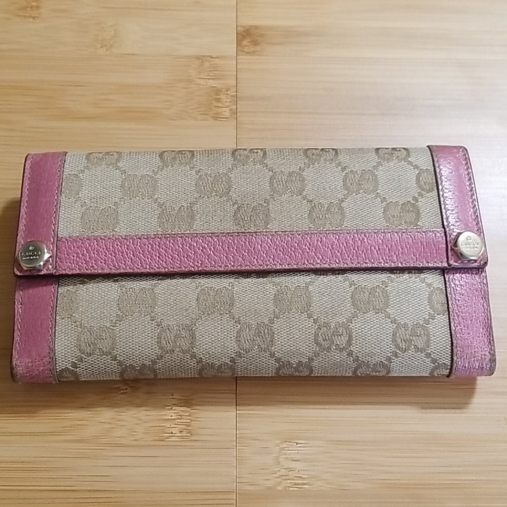 Gucci long wallet